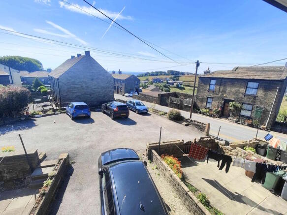 2 bed Terraced for sale Image 3