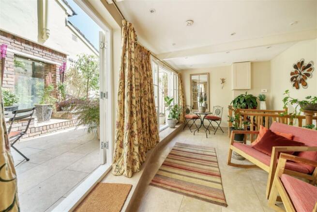 Garden room