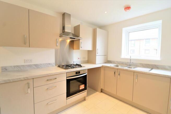 3 bed House to rent Image 4