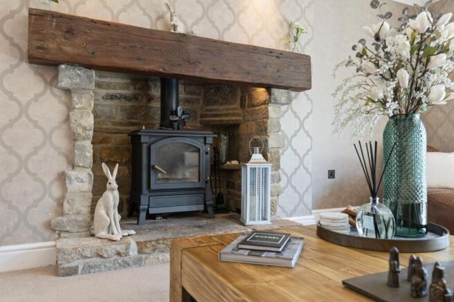 6 bed Detached for sale Image 5