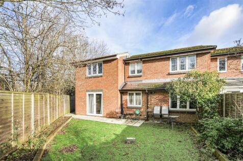 Windermere Close, Egham