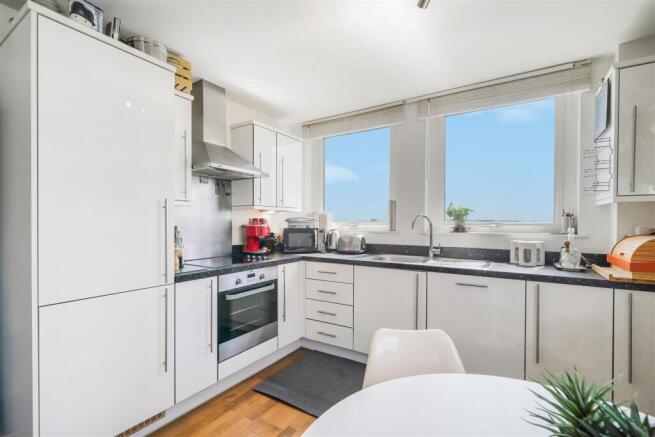 Apartment 510, Laval House - 7E8PU5a29pPz8dIz0LkN.