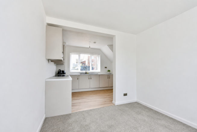 3 bed Semi-Detached for sale Image 7