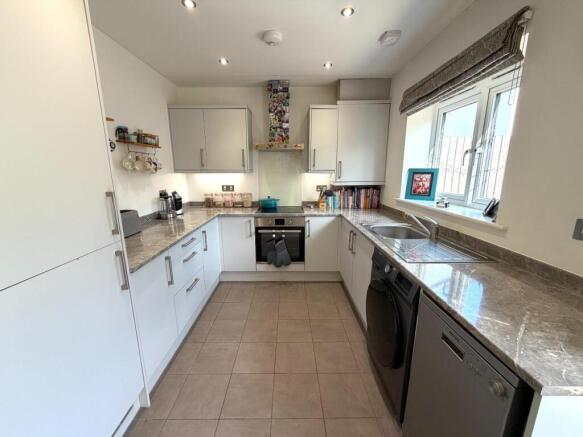 Kitchen.JPG