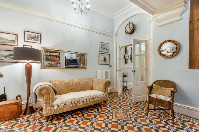 8529686-interior22.jpg