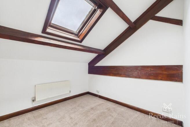 4 bed Semi-Detached for sale Image 12
