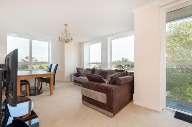 22 Wellington Clo...