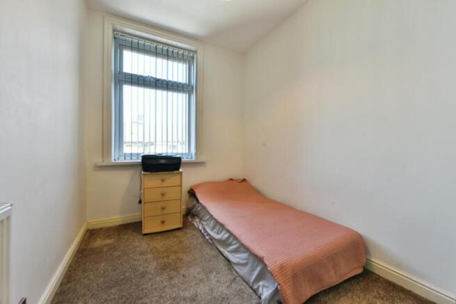3 bed Terraced for sale Image 10