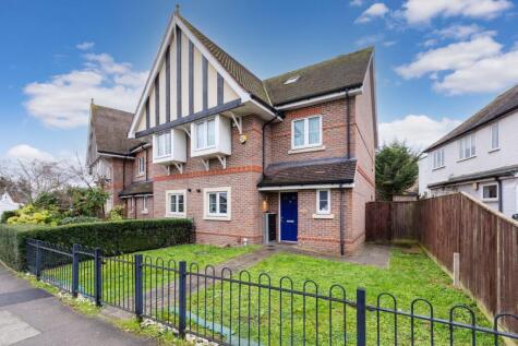Waltham Road, Maidenhead, SL6