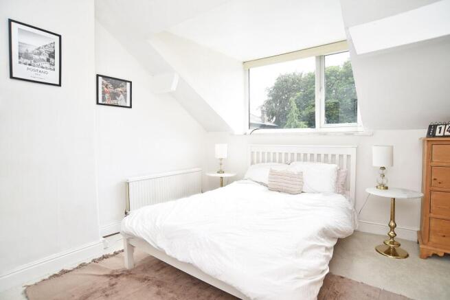 4 bed Terraced for sale Image 10
