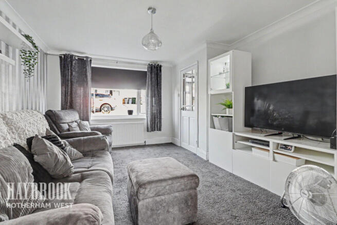 3 bed Semi-Detached for sale Image 4