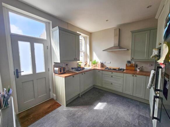 3 bed End of Terrace for sale Image 5