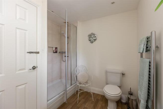 2 bed Cottage for sale Image 11