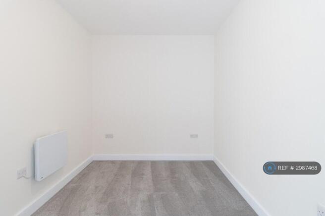 1 bed Flat to rent Image 5