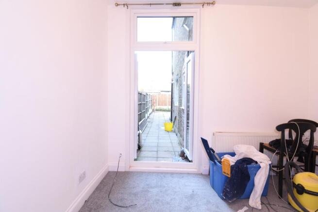Bedroom_00001_02