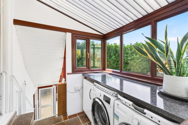 2 bed Detached Bungalow for sale Image 8