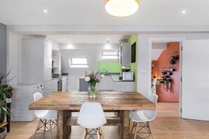 Flat B, 204a, Upper Richmond Road, London SW15 6TD