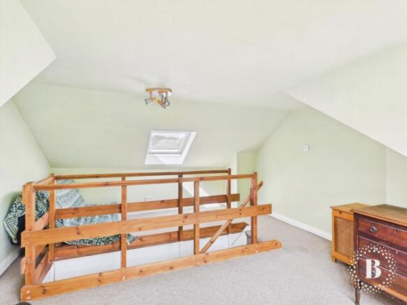 3 bed Terraced for sale Image 10