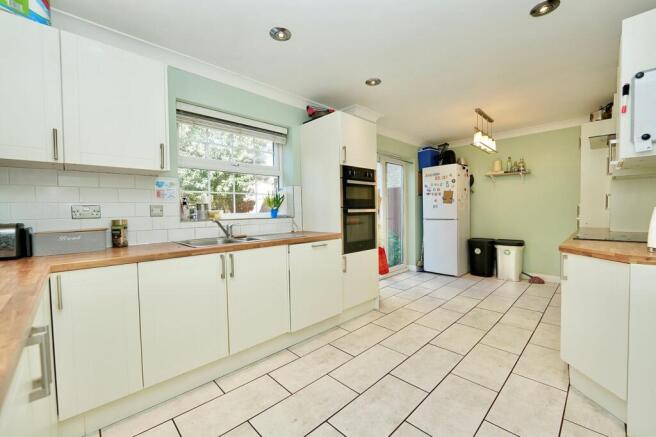 Robertson Way, Sapley, Huntingdon, PE28 photo 4
