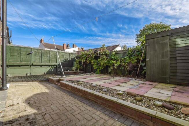 Side Driveway (Alternative View)