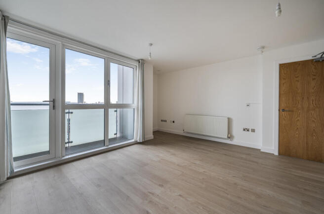 1410804-10-699486...