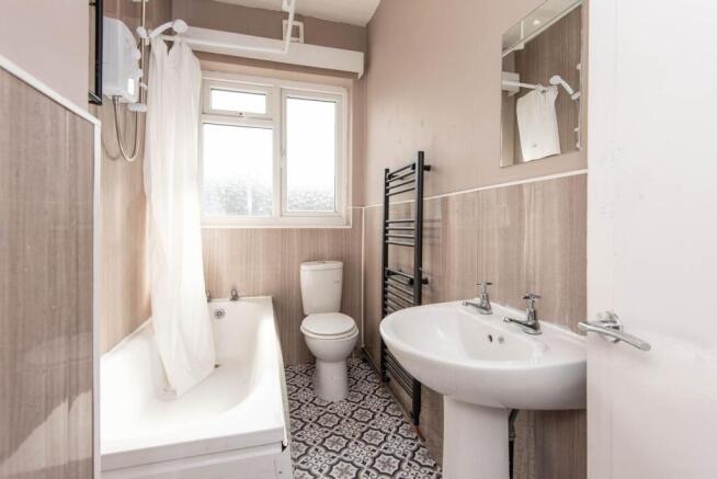 4 bed Terraced to rent Image 12