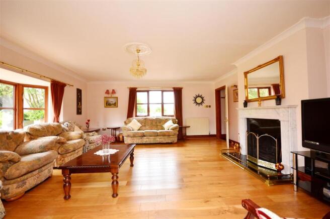 Living Room Dunan.JPG