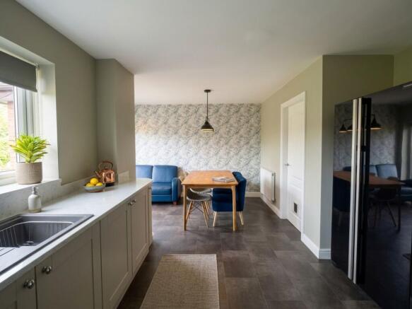4 bed Detached for sale Image 6