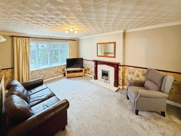 Underwood Drive, Ellesmere Port photo 4