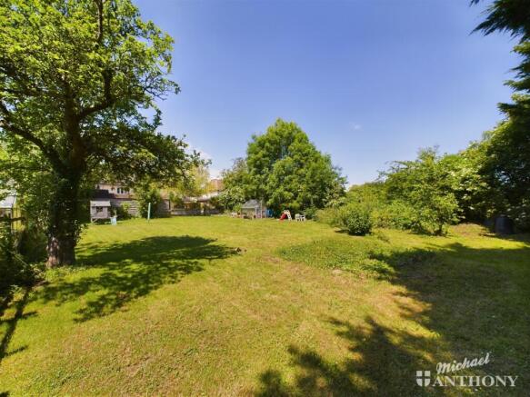 CAM02538G0-PR0315-STILL034