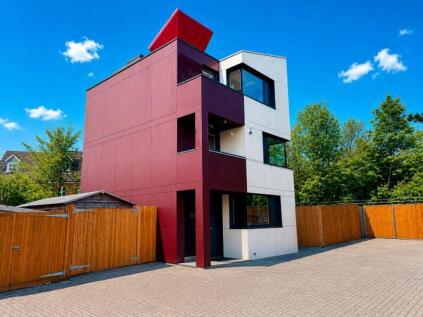 Swanson Drive, Milton Keynes, MK4