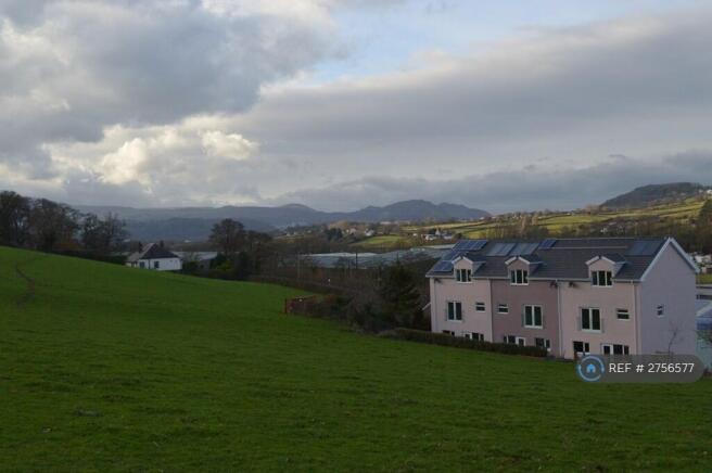 Peaceful Semi Rural Setting