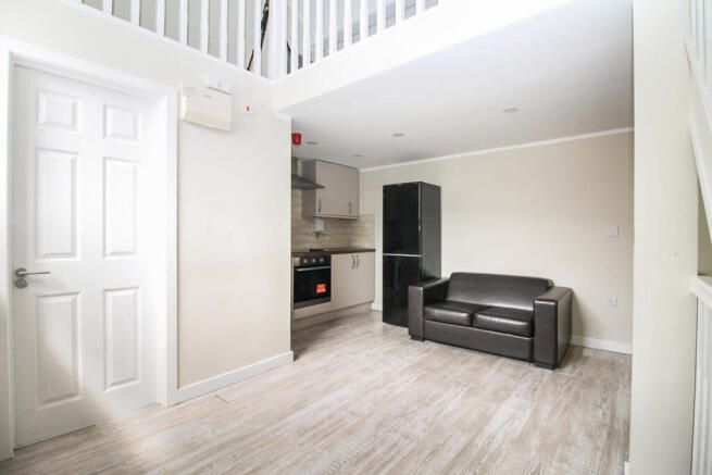 1 bed Flat to rent Image 4