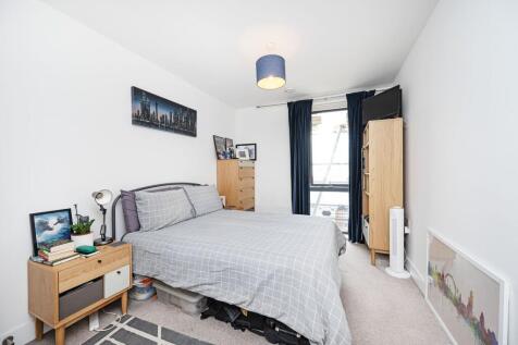 Santa Maria Court, Duckett Street, Stepney, London, E1