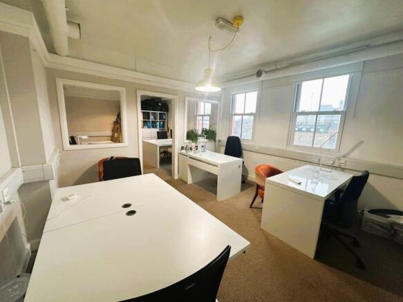 257-259 Pentonville Road, London N1 9NL - intern