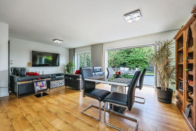 Living / Dining Room