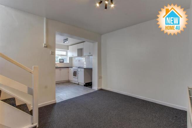 DINING ROOM: