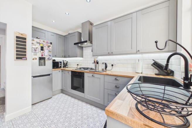 3 bed Semi-Detached for sale Image 5