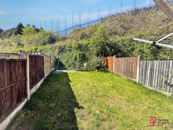 3 bed Terraced to rent Image 11