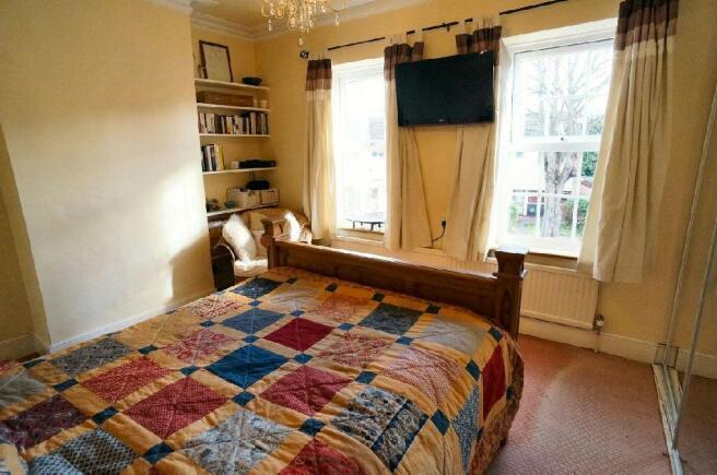 2nd Photo of Bed 1