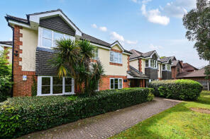1, Clarendon House, Birch Avenue, Fleet GU51 4QH