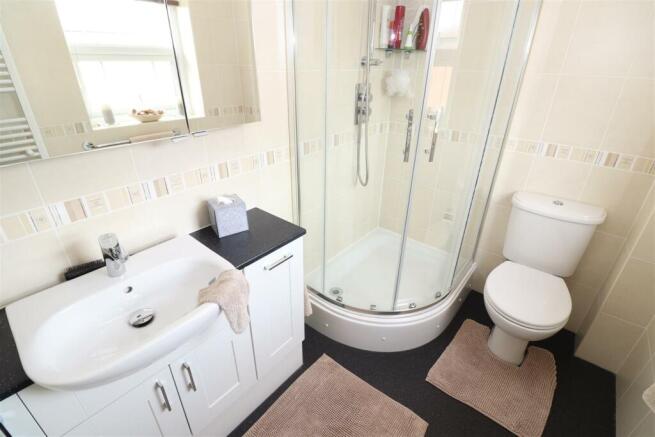 En-suite Shower Room / WC
