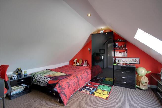 BEDROOM 4