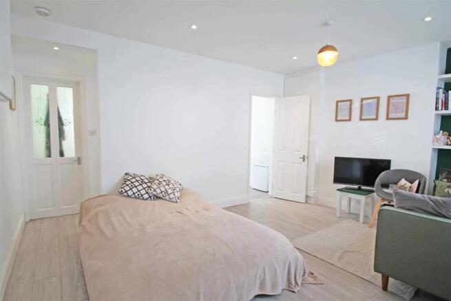 Clarendon Road, Hove photo 4