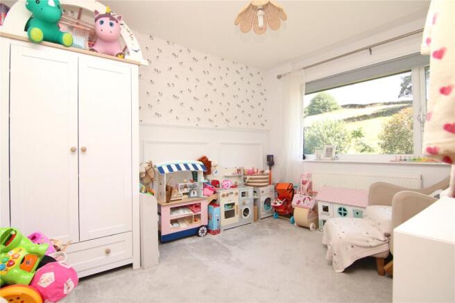 3 bed Semi-Detached for sale Image 8