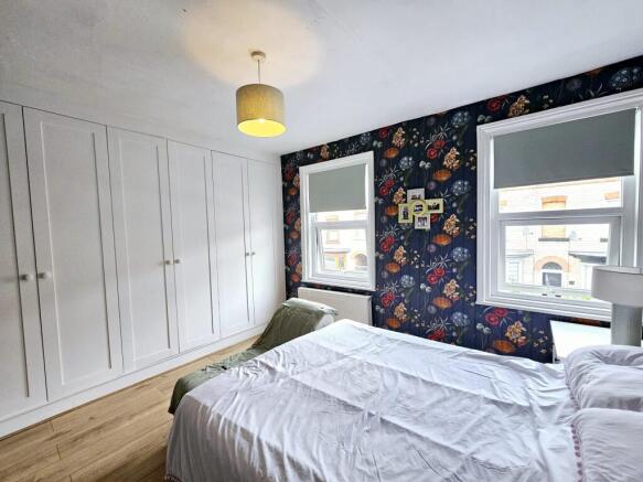 2 bed Terraced for sale Image 7