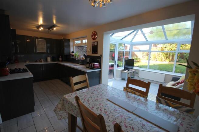 8 Furlong Avenue 176.JPG