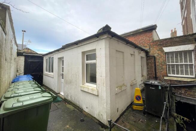 1 bed Ground Flat for sale Image 7