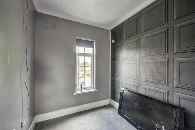 3 bed Terraced for sale Image 10