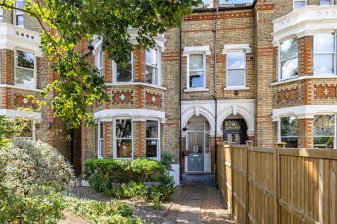 St. Margarets Road, Twickenham, TW1